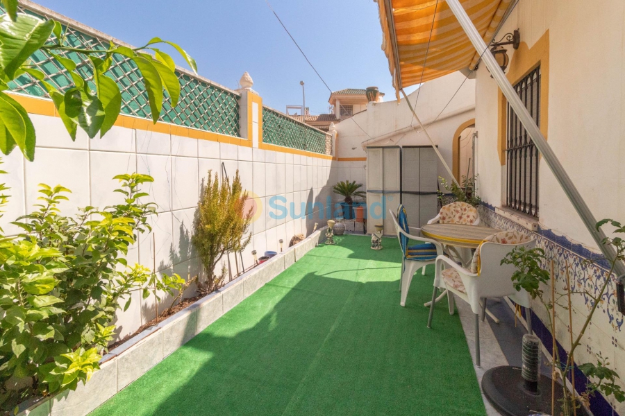Verkauf - Terraced house - Torrevieja - Eliseos playa