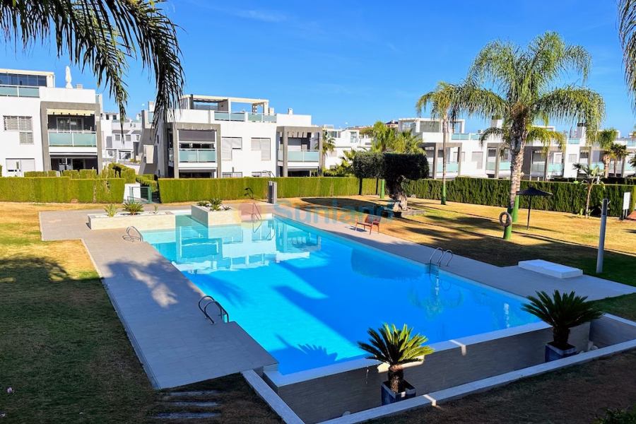 Använda fastigheter - Lägenhet - Torrevieja - Los Altos