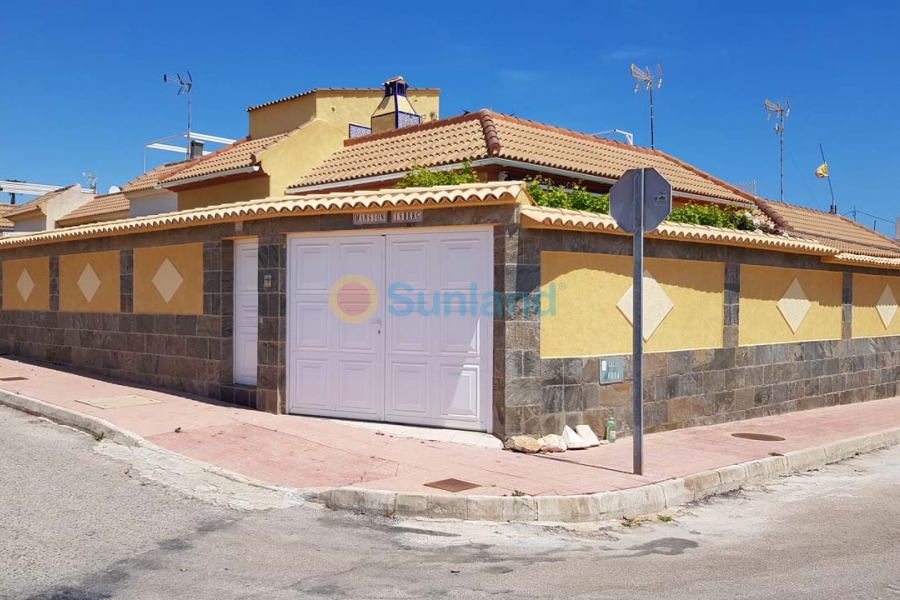 Verkauf - Haus - Torrevieja - La Rosaleda
