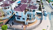 Använda fastigheter - Villa - La Marina