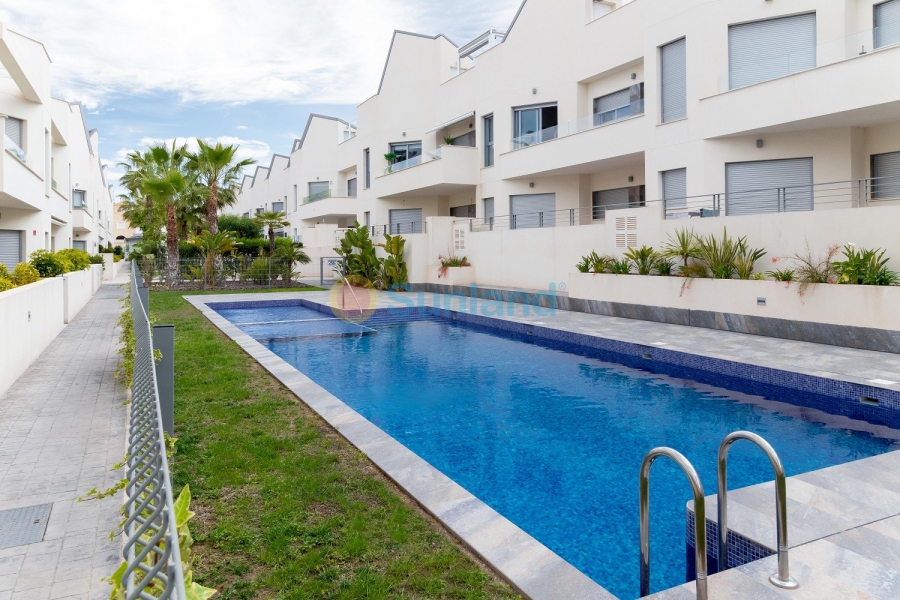 Använda fastigheter - Lägenhet - Torrevieja - La Veleta