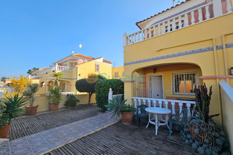 Använda fastigheter - Villa - Playa Flamenca - Las Chismosas