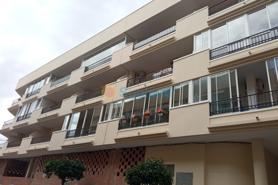 Använda fastigheter - Lägenhet - Almoradí - Almoradi