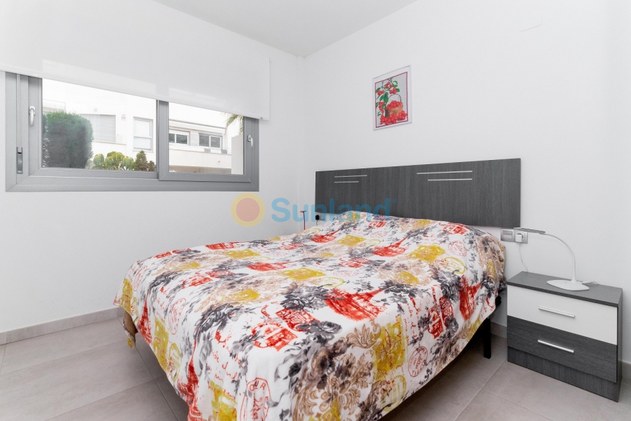 Använda fastigheter - Lägenhet - Torrevieja - La Veleta