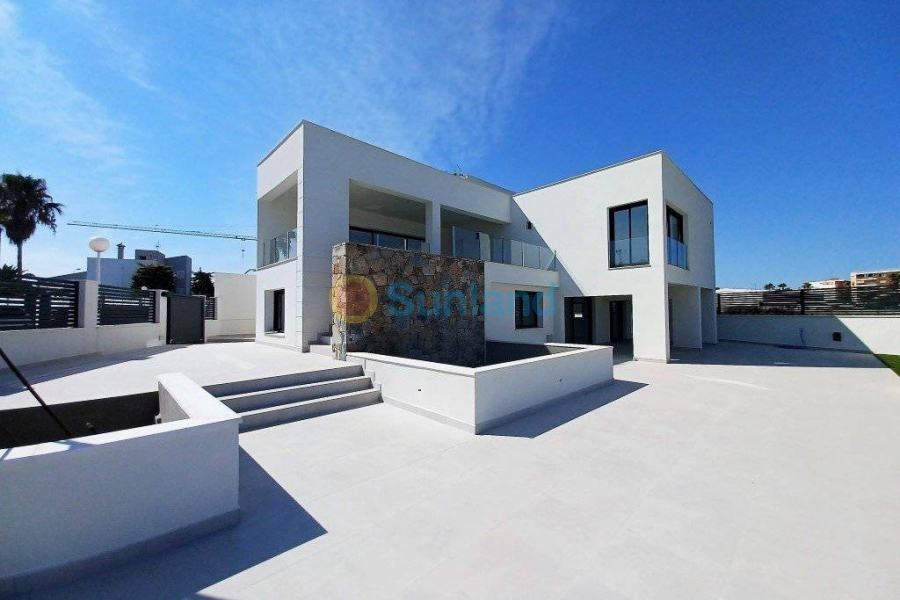 Använda fastigheter - Villa - Torrevieja