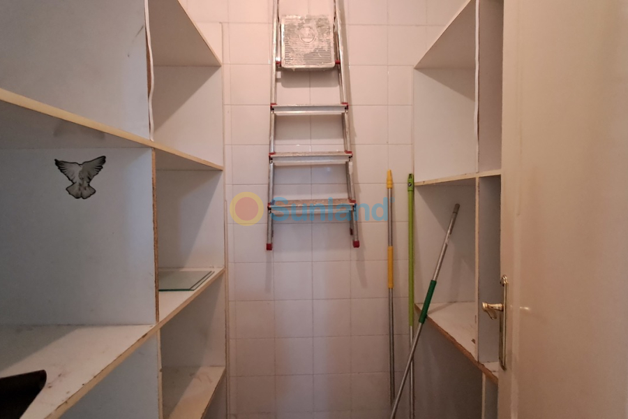 Segunda mano - A - Torrevieja