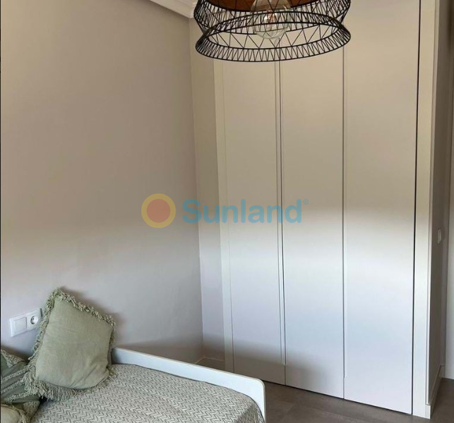 Resale - Apartment - Villajoyosa