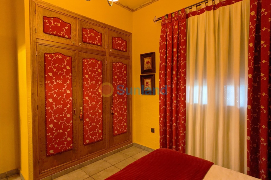 Segunda mano - Detached Villa - Bigastro