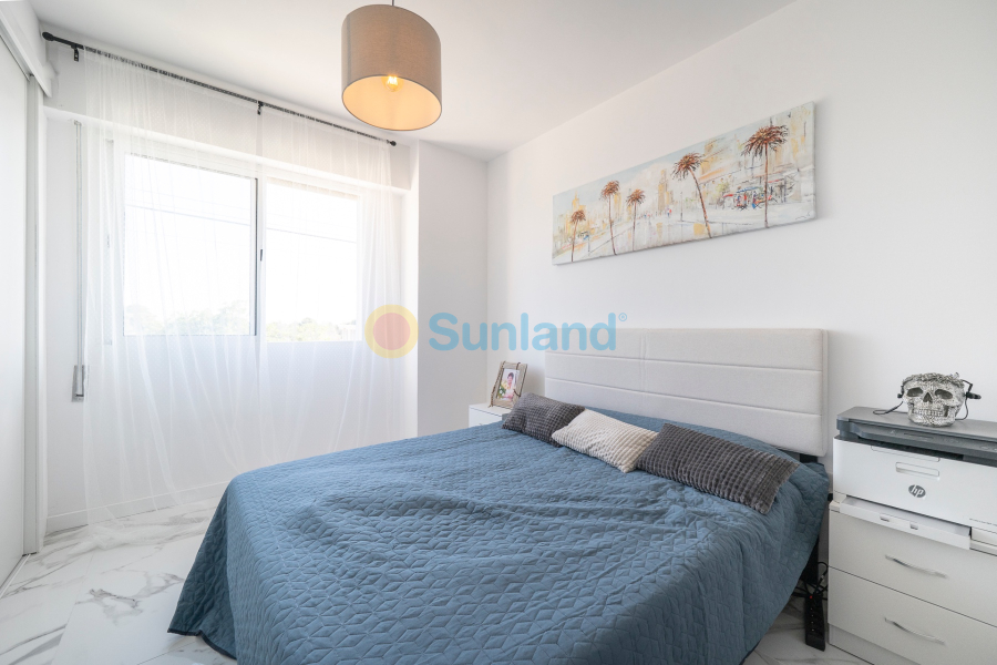 Resale - Flat - Orihuela Costa - Punta Prima