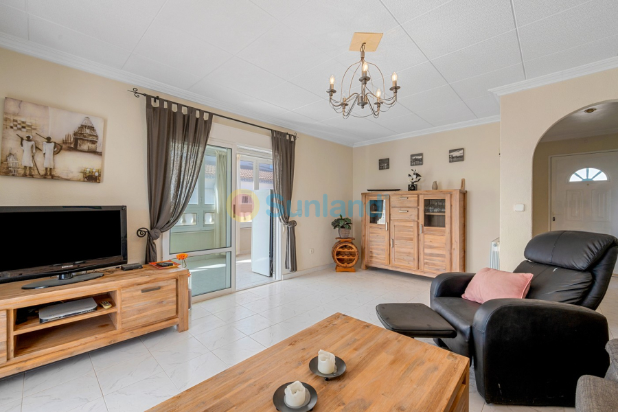 Resale - Villa - Ciudad Quesada - Rojales