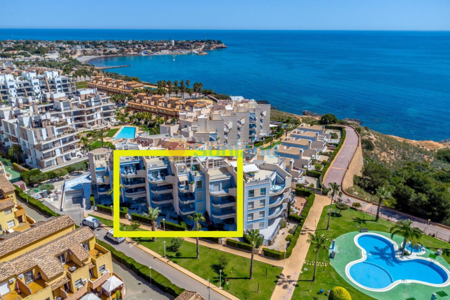 Resale - Apartment - Orihuela Costa - Campoamor