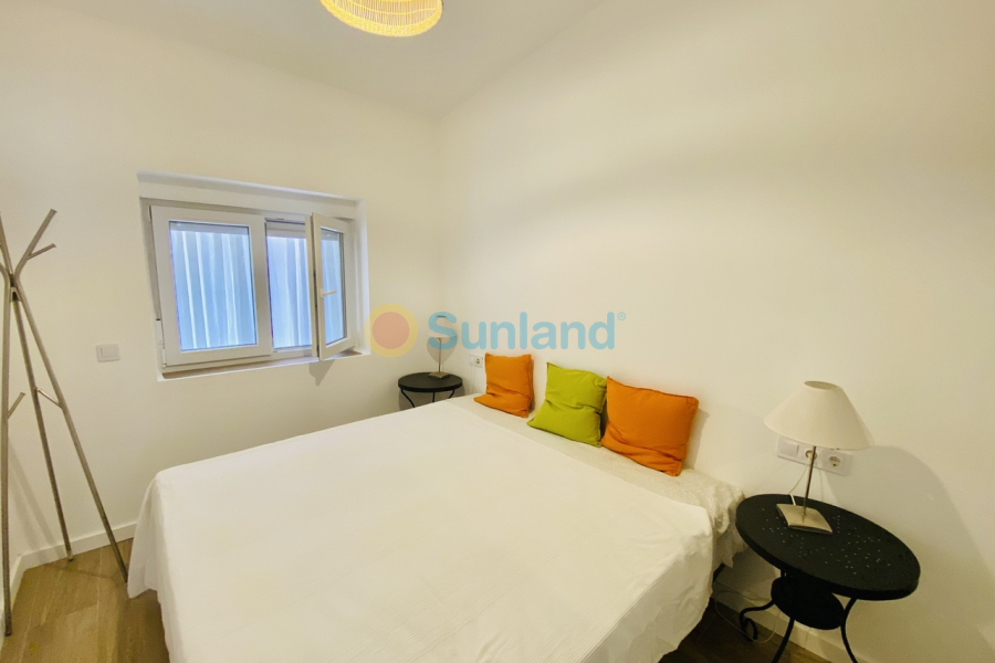 Segunda mano - B - Playa Flamenca