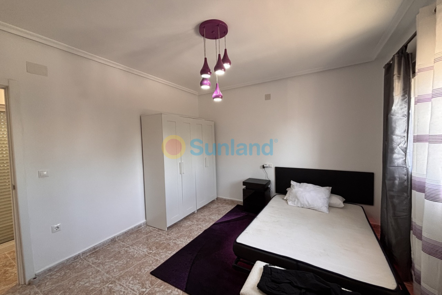 Brukte eiendommer - V - Benijofar