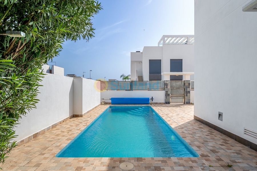 Segunda mano - Chalet - Ciudad Quesada