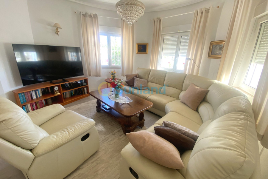 Resale - Detached Villa - Ciudad Quesada - Central Quesada