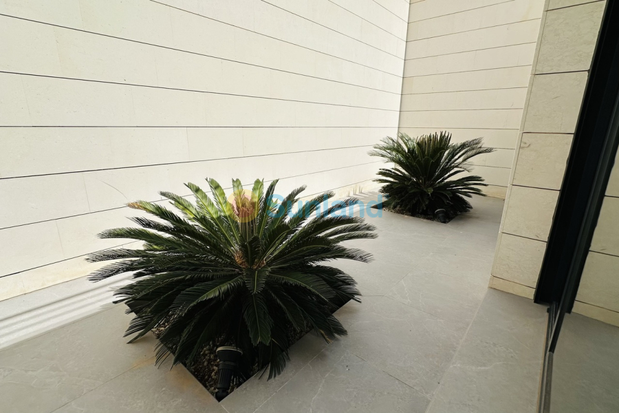 Resale - V - Las Colinas Golf Resort