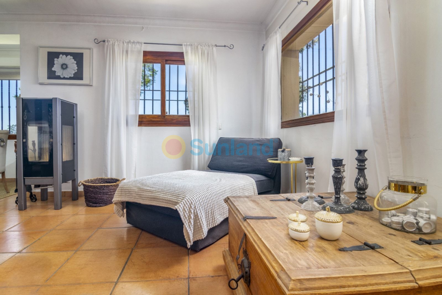 Använda fastigheter - Villa - Benahavis - La Quinta