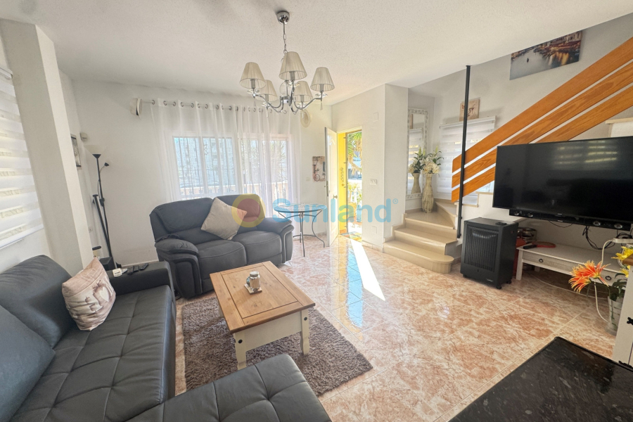 Använda fastigheter - Villa - Villamartin - Lomas del Golf