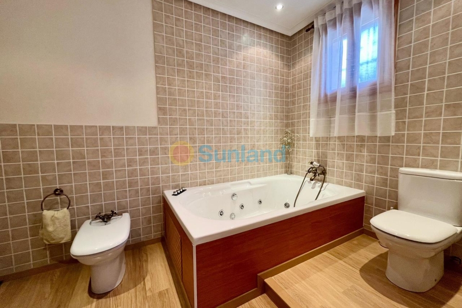 Segunda mano - C - El Esparragal