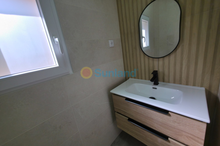 Вторичка - Bилла - Ciudad Quesada