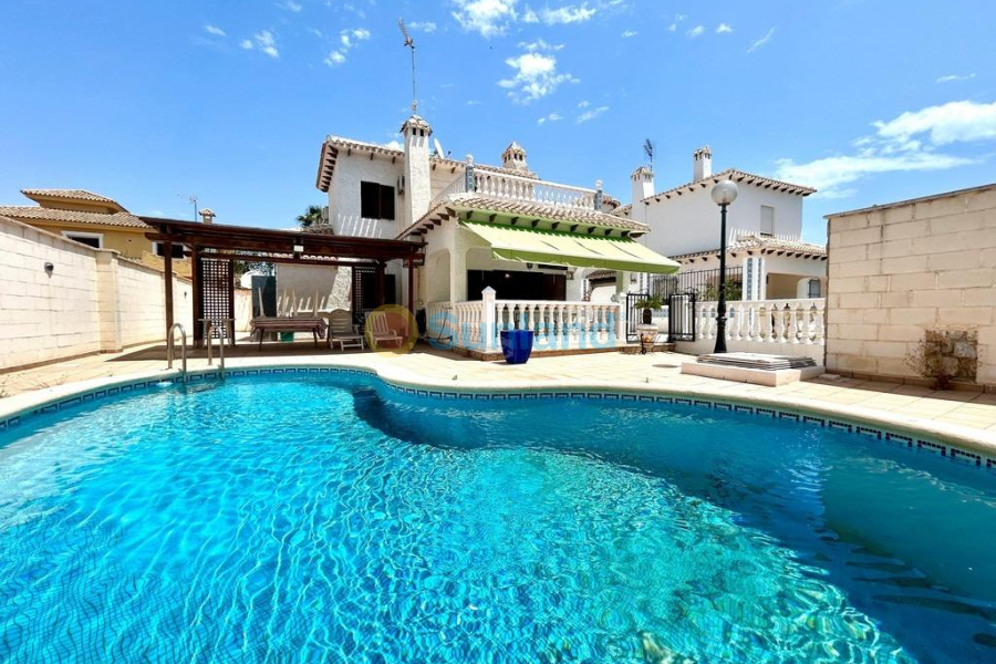 Brukte eiendommer - Villa - Orihuela Costa - La Zenia