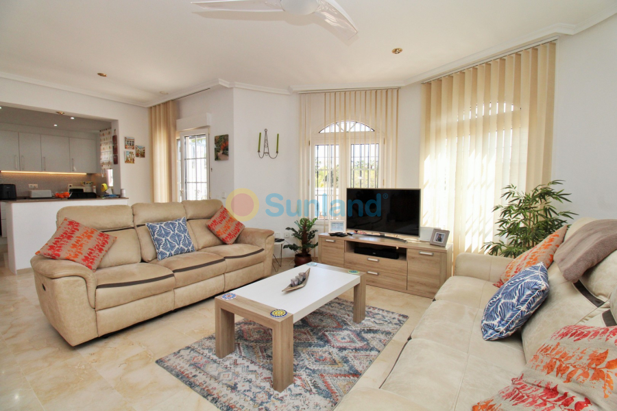 Använda fastigheter - Villa - Villamartin - Los Dolses