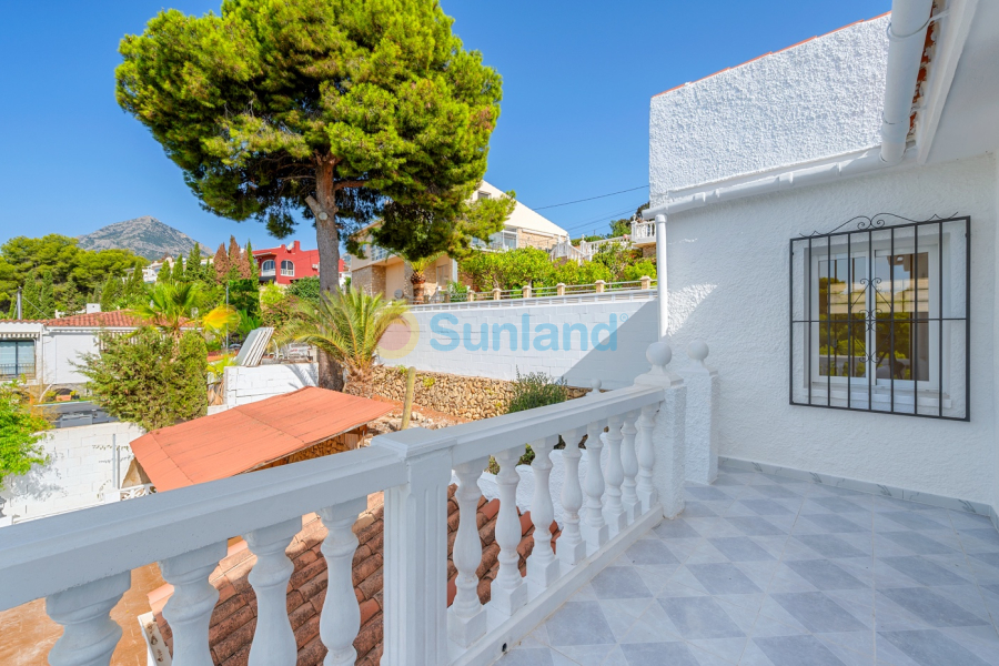 Resale - Villa - La Nucía - La nucia