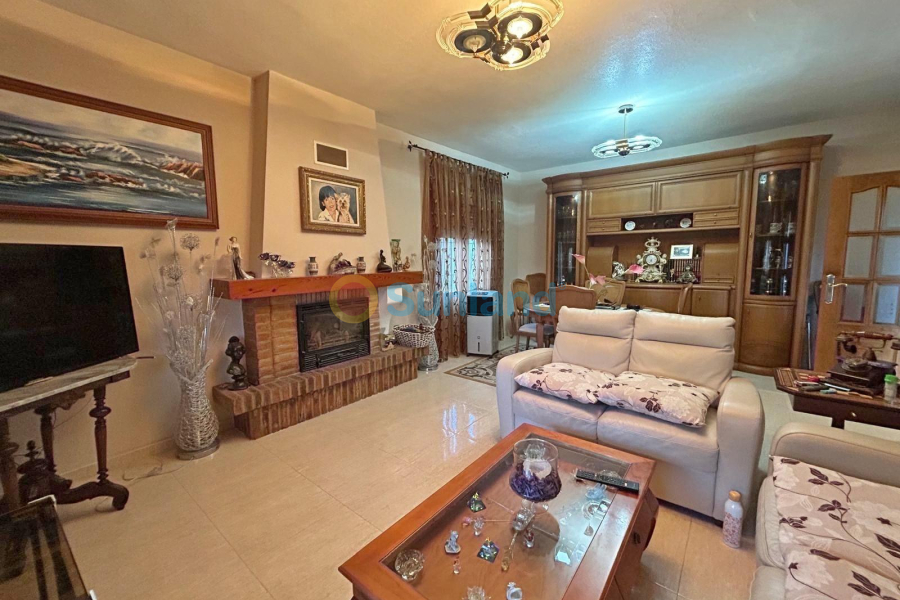 Resale - Villa - Orihuela Costa - Altos de Campoamor