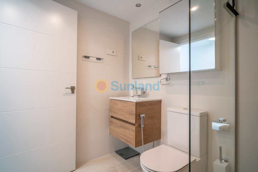 Resale - Apartment - Torrevieja - Punta Prima