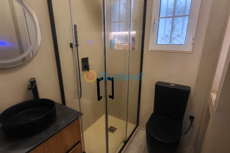 Använda fastigheter - Villa - Orihuela Costa - Villamartin