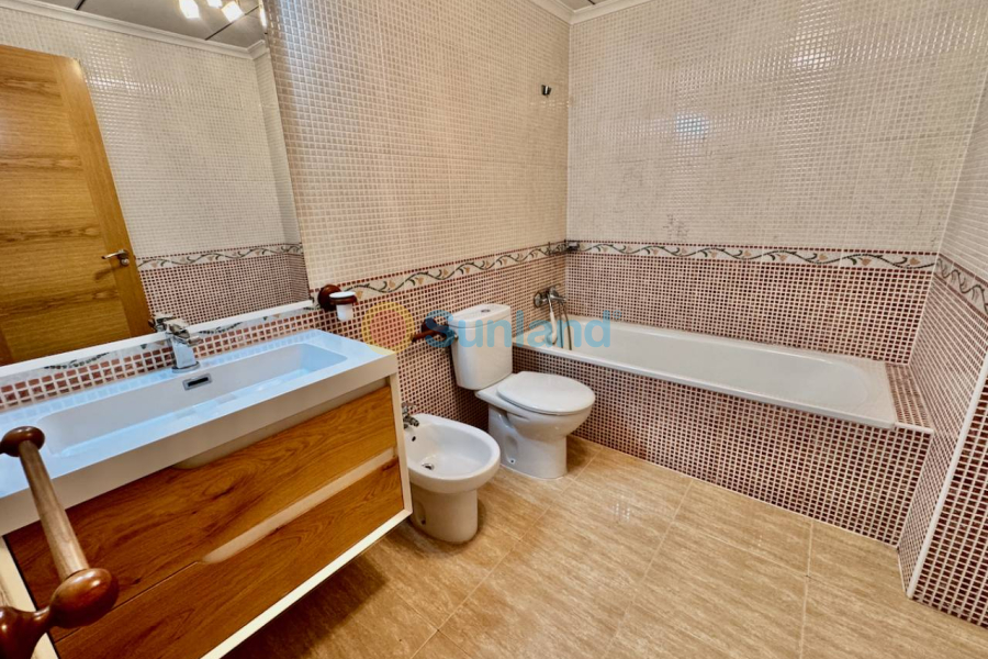 Resale - Apartment - Formentera del Segura - 