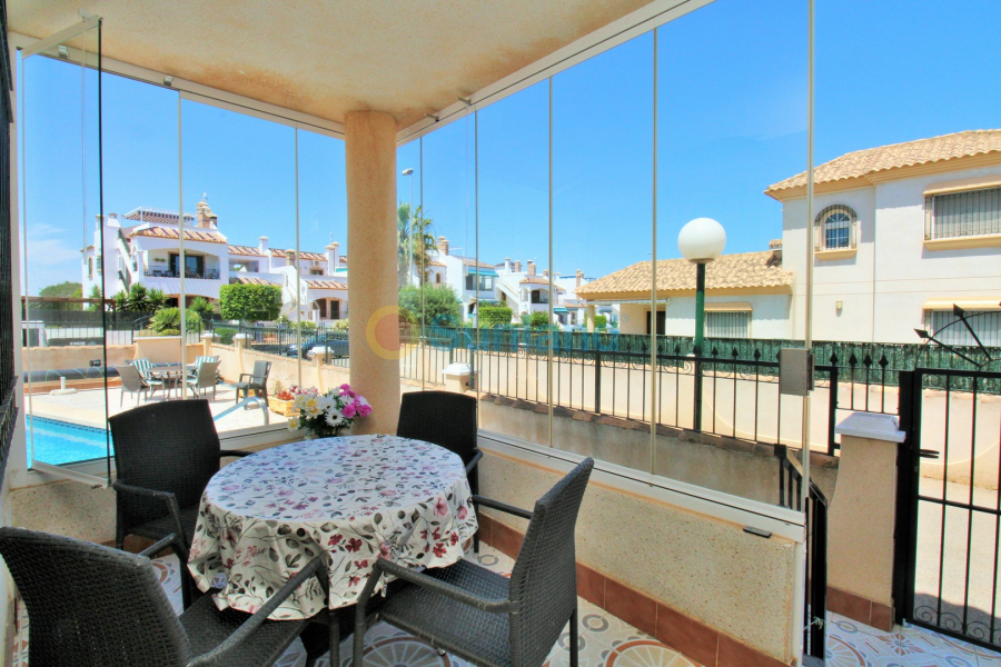 Resale - Apartment - Villamartin - PAU 8