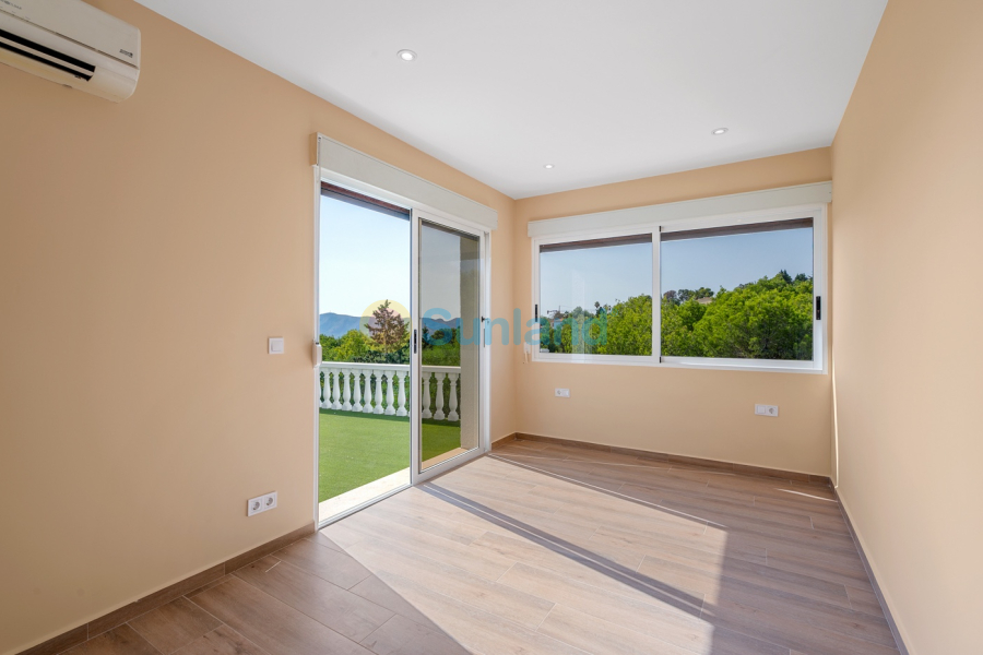 Resale - Villa - La Nucía - La nucia