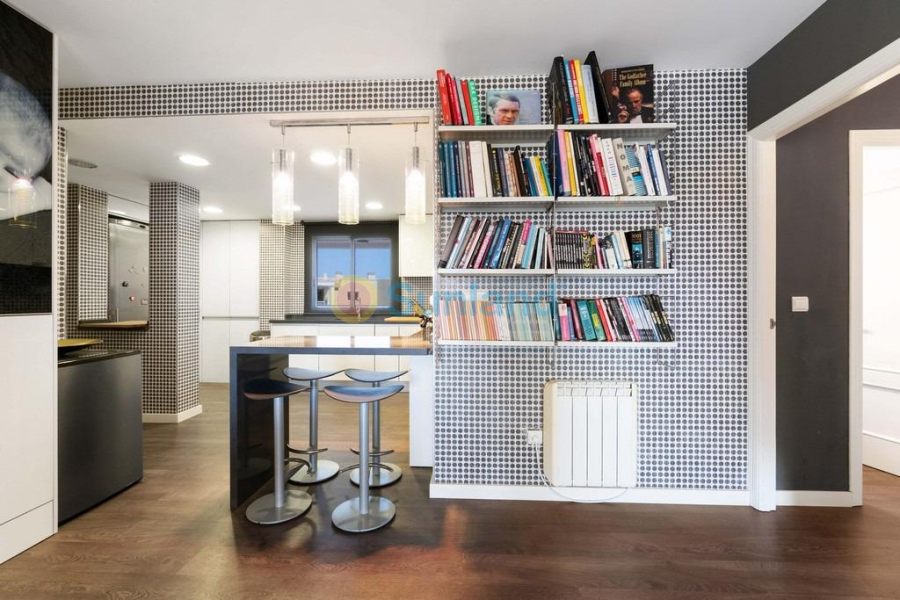 Resale - Apartment - Orihuela Costa - Campoamor