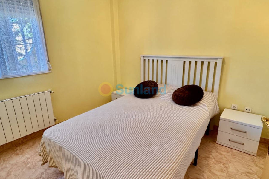 Använda fastigheter - Villa - Benferri