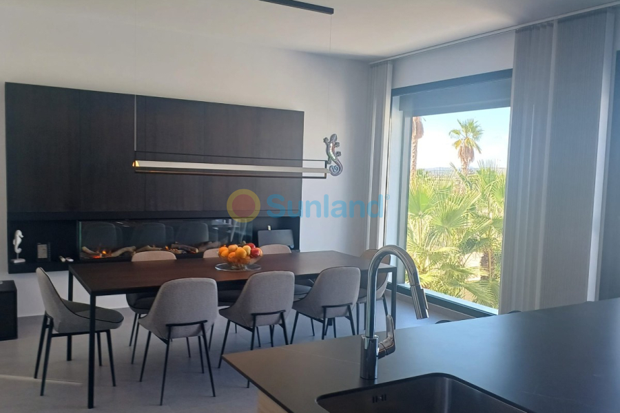 Använda fastigheter - Villa - San Fulgencio - La Marina