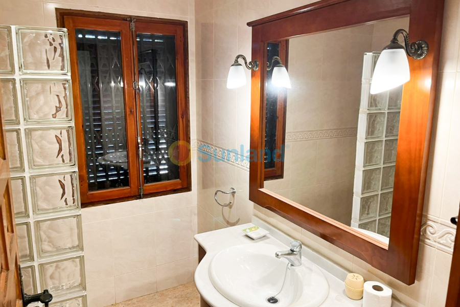 Вторичка - Bилла - Orihuela Costa - Punta Prima