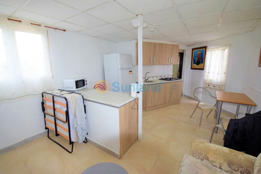 Resale - Villa - Guardamar del Segura - El Moncayo