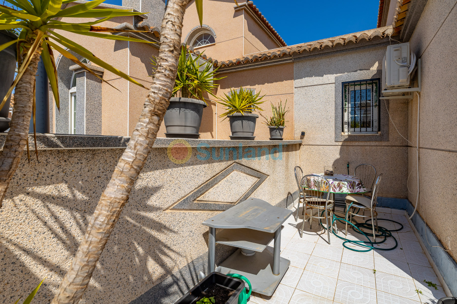 Segunda mano - Casa de Pueblo - Torrevieja - Torreta - florida