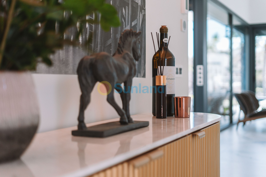 Segunda mano - Chalet - San Miguel de Salinas - Urbanizaciones