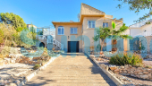 Resale - Villa - Torrevieja - 