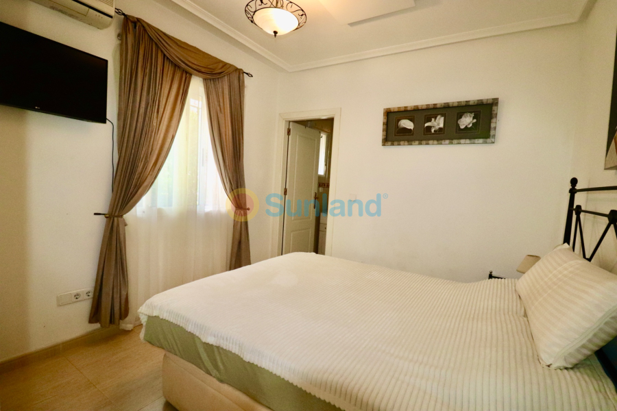 Resale - Villa - Guardamar del Segura - El Raso