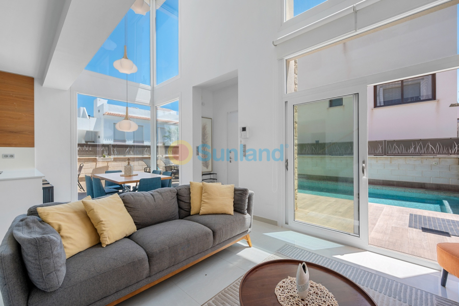 Resale - Villa - Ciudad Quesada - Rojales