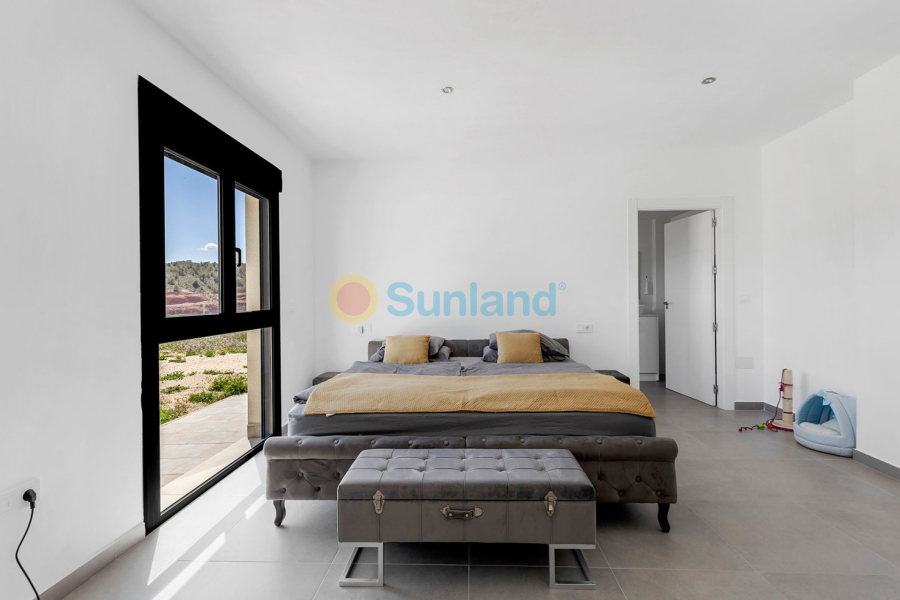 Brukte eiendommer - Detached Villa - Macisvenda