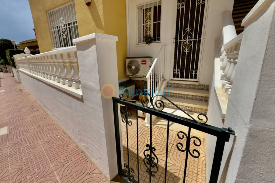 Segunda mano - Apartamento - Ciudad Quesada - Doña Pepa