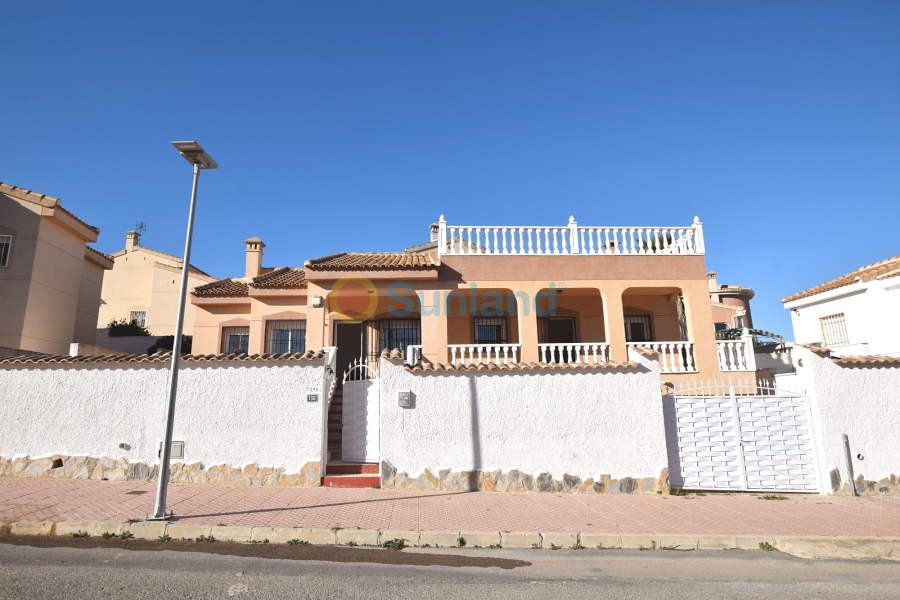 Segunda mano - Detached Villa - Ciudad Quesada - Upper Golf