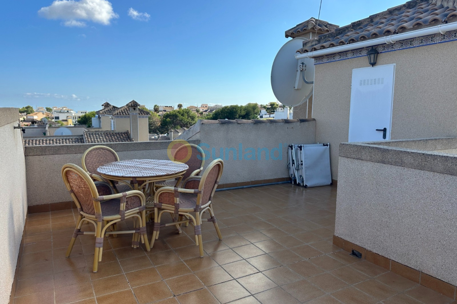 Resale - Villa - Orihuela Costa - Villamartin