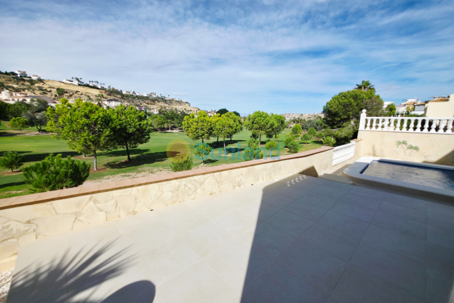 Вторичка - Bилла - Ciudad Quesada