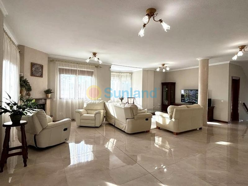 Segunda mano - Chalet - Ciudad Quesada