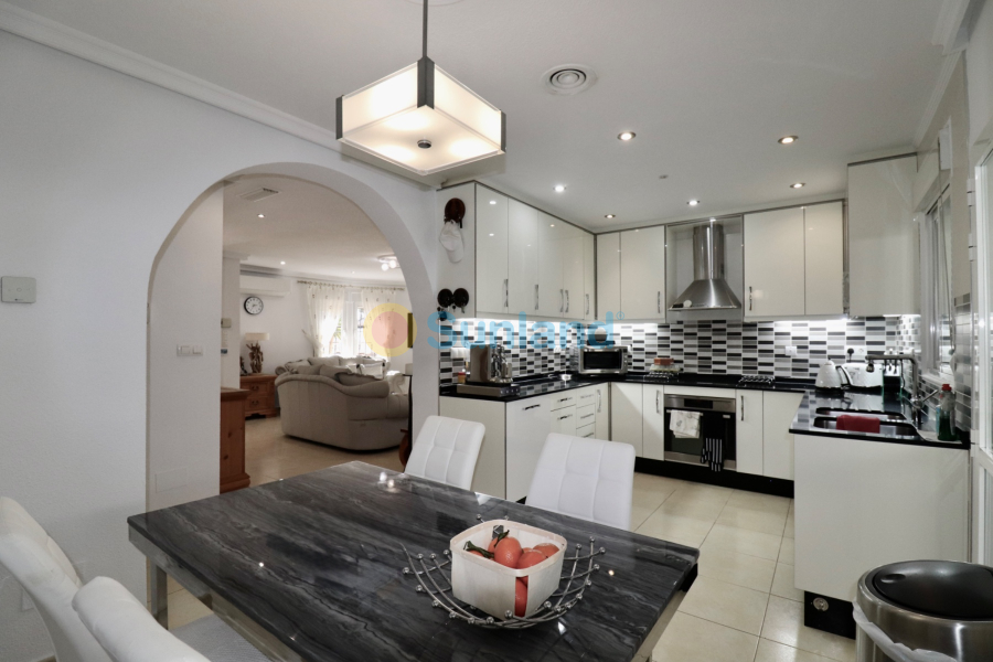 Använda fastigheter - Villa - Ciudad Quesada - Quesada Center